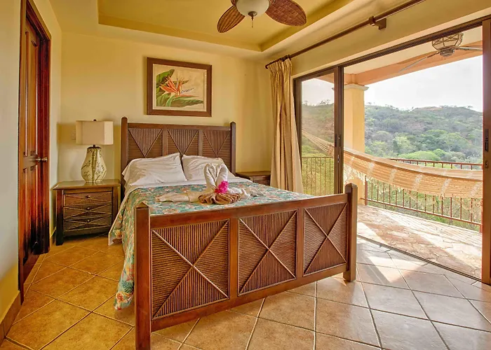 Hotel Condor 3*