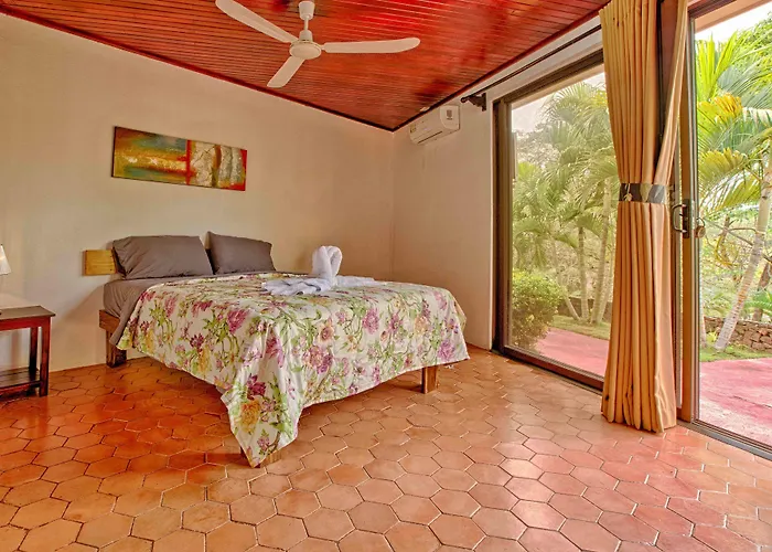 Condor 3* Playa Conchal