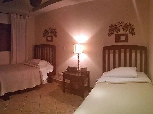 Condor 3*